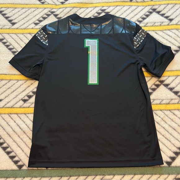 Nike Oregon ducks Football Jersey Black Game Day Tonal Wings & Chrome Diamond #1 - Picture 15 of 16